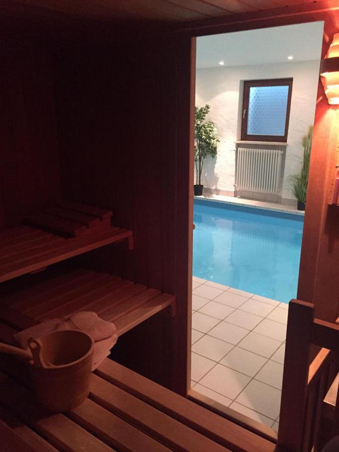 Hotel Effland Mit Innenpool Und Sauna 1 Stunde Zur Privatnutzung Pro Tag Байришцелль Экстерьер фото